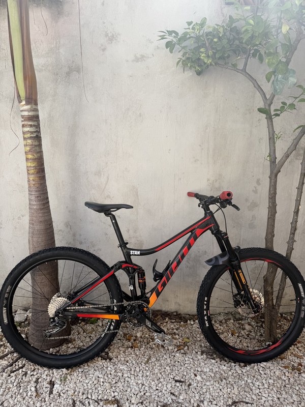 Giant Stance 27.5 Full Suspension