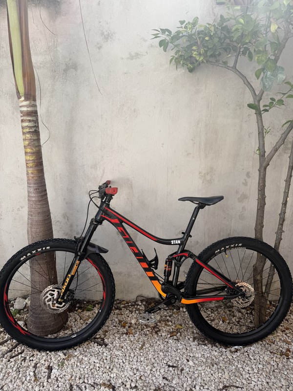 Giant Stance 27.5 Full Suspension foto 2